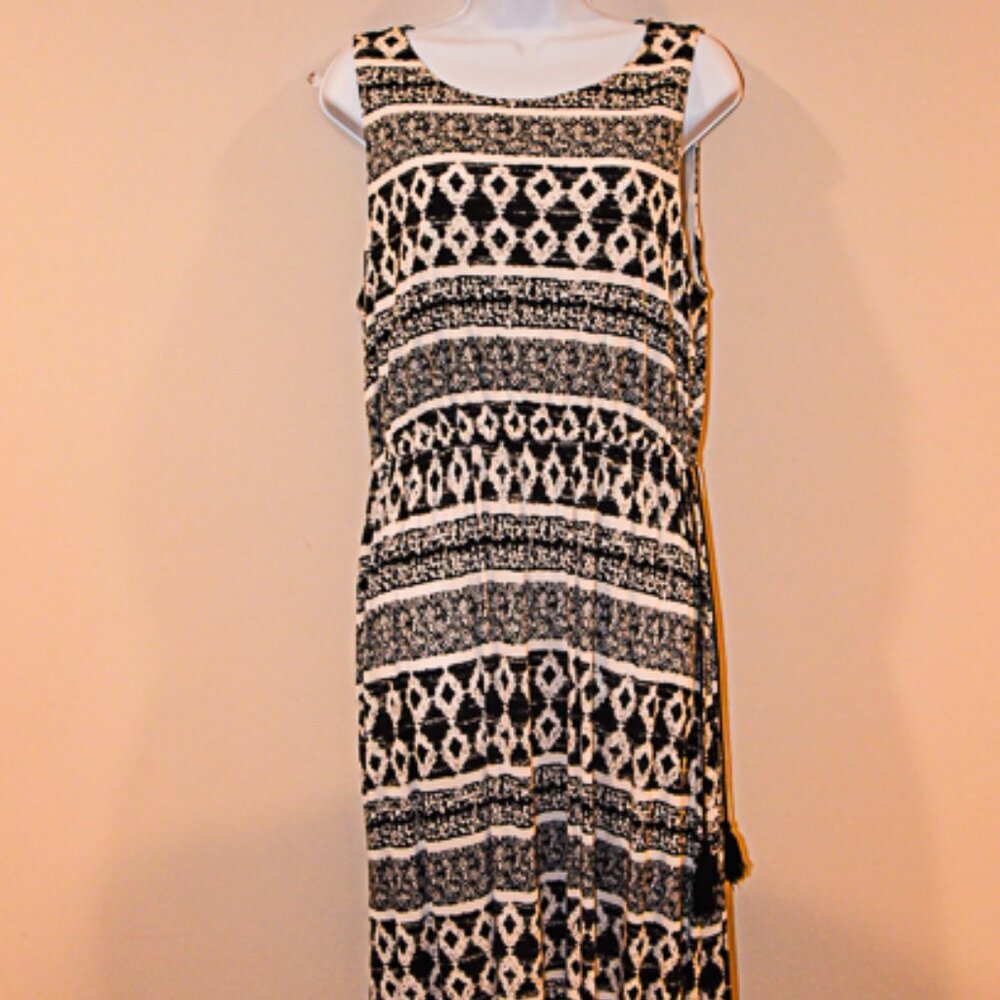 Ann Taylor Loft Dress Brown and white geometric design, Sleeveless Size Large